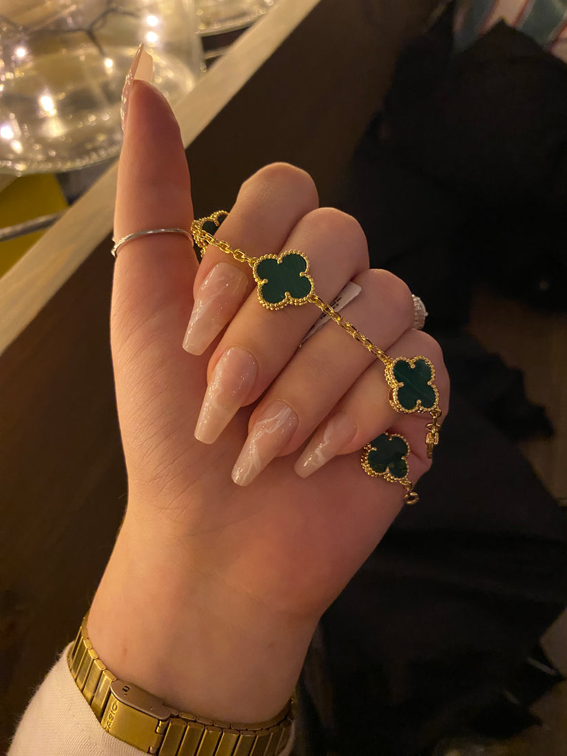 Ensemble de Bracelets Dorés vert – Élégance et Charme Intemporel ✨
