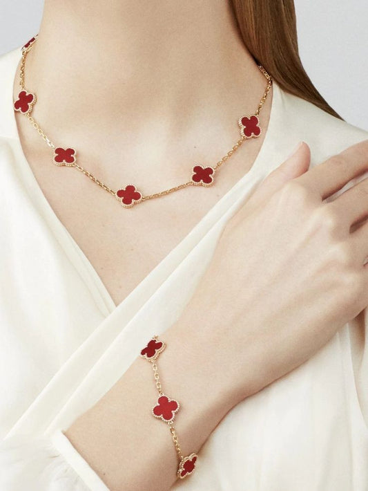 Ensemble VCleef Rouge - Élégance et Passion