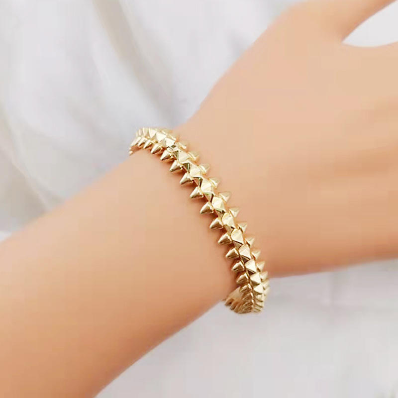Trio bracelet clash